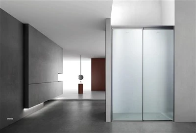 Figured Glass Sliding Door Shower Room